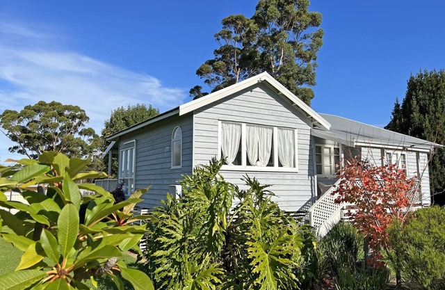 Seachelles: Pet friendly, spa, sauna & beach views