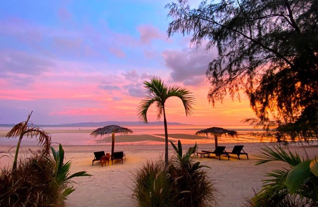 SeaEsta Beach