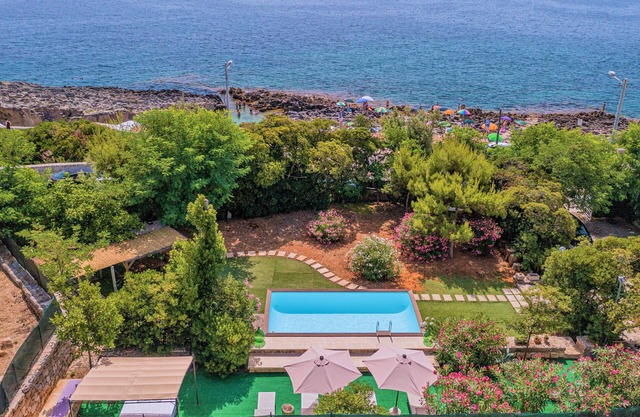 Seafront historical villa with fabulous garden and private pool