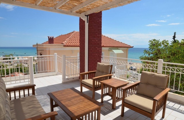 Seafront Holiday Home Iris 8 on a Long Sandy Beach, Geomare 1st Floor