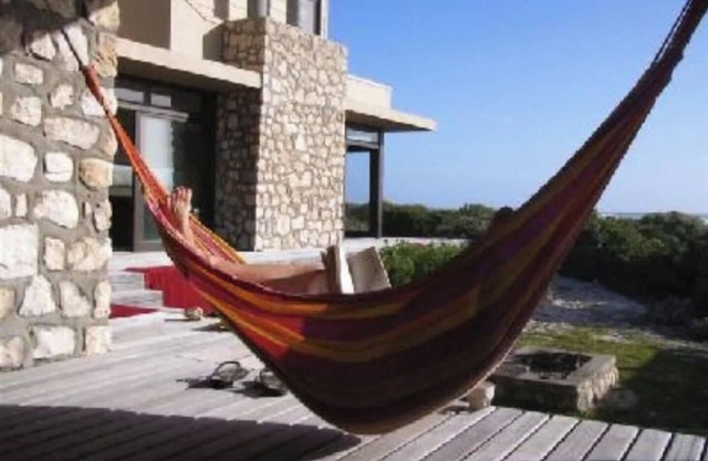 Seafront home in the Agulhas reserve at southern tip of Africa