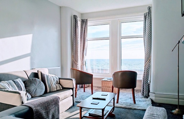 Seahawk Holiday Apartment 2, Cleveleys (Sea View)