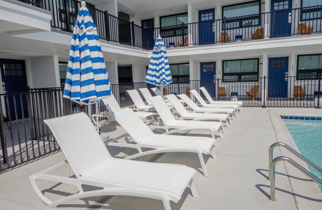 Seaport Inn