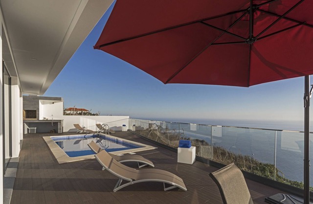 Searenity Vacations Home II, in the west of the Island