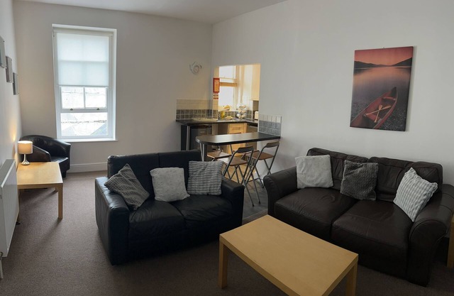 searock 6 lovely and contempory one bedroom apartment sleeps 4 max level walking