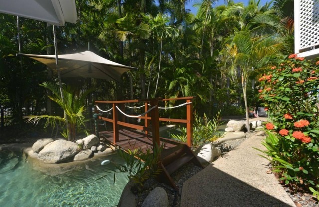 Seascape Holiday Apartments at Coral Apartments