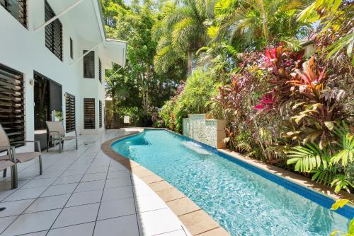Seascape Luxury Beachfront House
