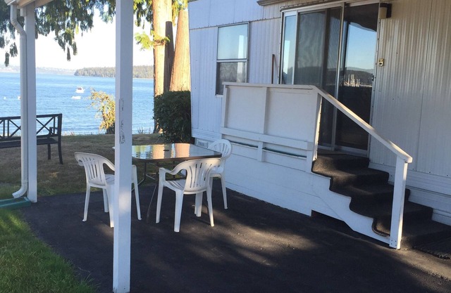 Seashore Rental with Beach Access and Panoramic Sound View