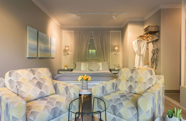 Seaside Boutique Accommodation, just moments to Seaford Beach
