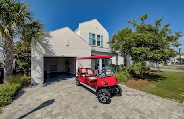 Seaside Elegance: Luxury Retreat w/Golfcart