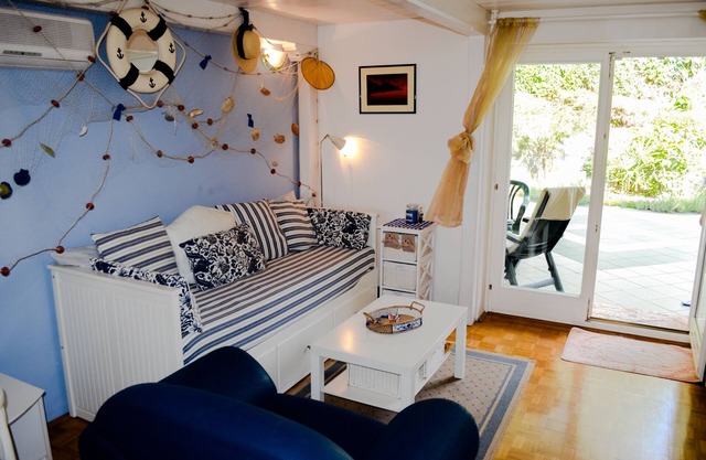 Seaside Garden Apartment