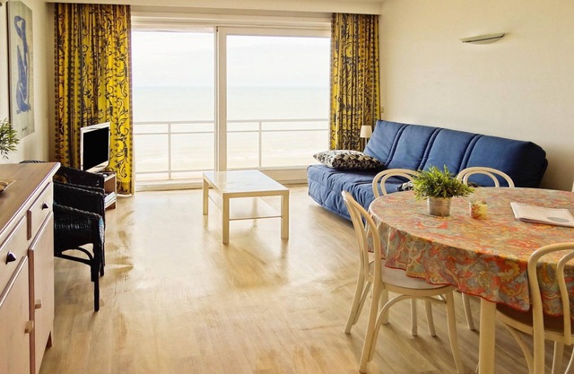 Seaside Getaway w/Balcony