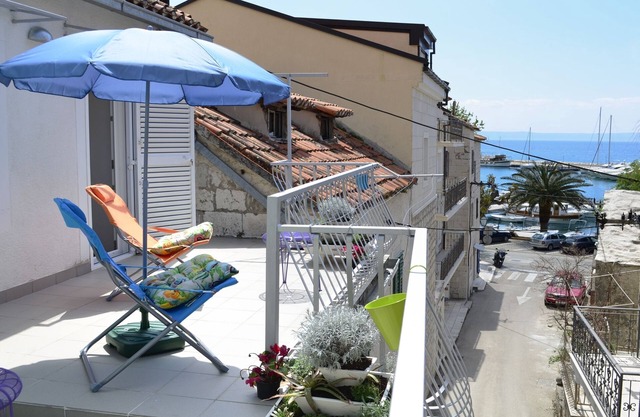 Seaside holiday house Baška Voda, Makarska (K-16138)