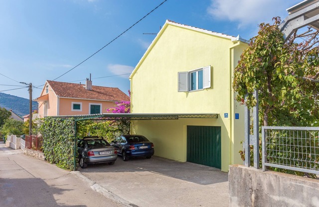 Seaside holiday house Poljica, Trogir (K-5161)