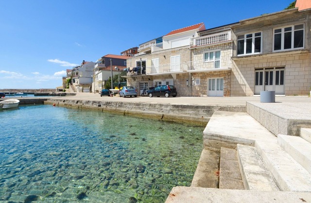 Seaside house for families with children Zavalatica, Korčula (K-19045)