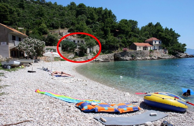 Seaside house for families with children Cove Skozanje, Hvar (K-4039)