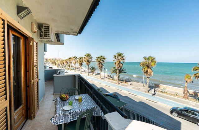 Seaside Living - Cozy apartment with view in Trani