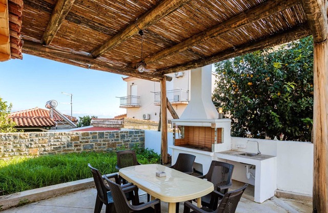 Seaside Sunny Escape - Ideal Cozy Getaway
