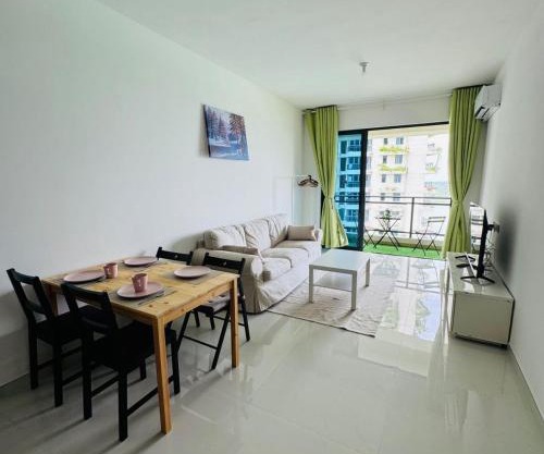 Seaview 2B1R 4pax Condo Forest City 1G-2105