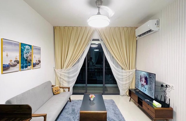Seaview 2BR Forest City Near Beach