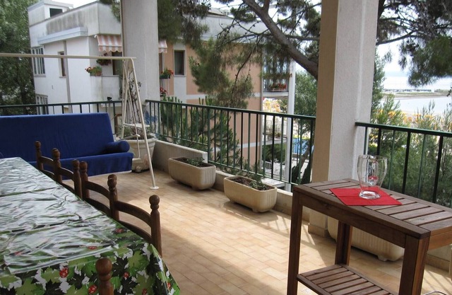 Seaview flat with unforgettable terrace! - Beahost