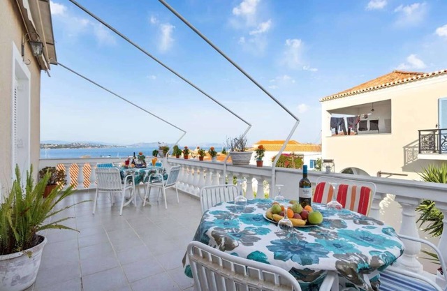 Seaview Splendor - Ostrella Summer Haven