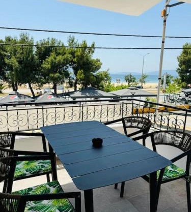 SeaViewApartment