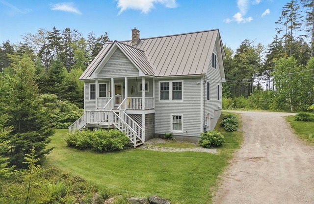Seawood Sunset Cottage: Southport Island