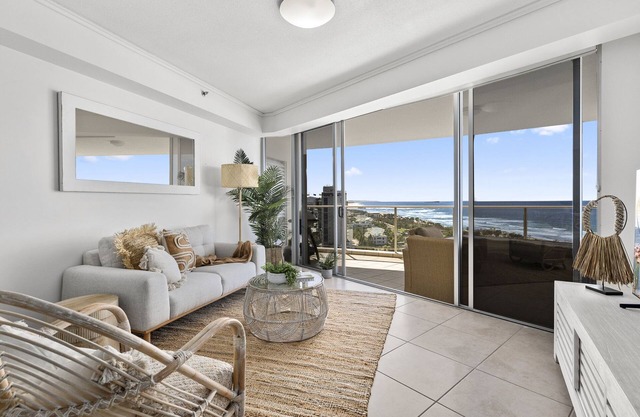 Sebel - Perched high on the 13th floor with expansive and sprawling views