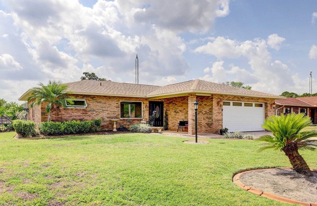 Sebring Home: 9 Mi to International Raceway!