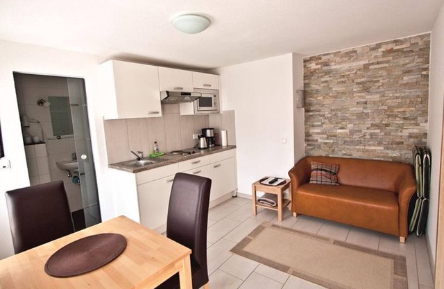 SECCO vacation apartment - Weingut-Ferienwohnungen Lorenz - vacation guests only