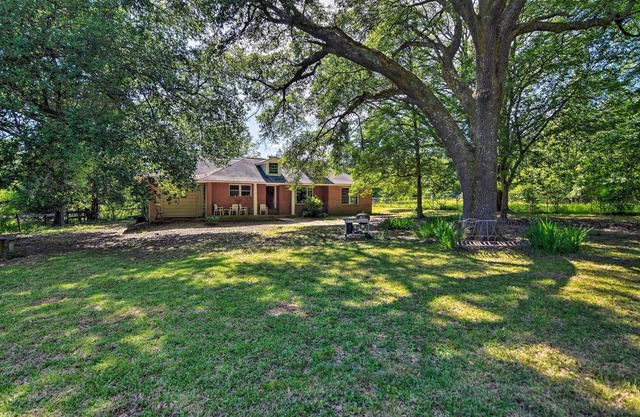 Secluded Baton Rouge Area Hideaway w/Lawn!