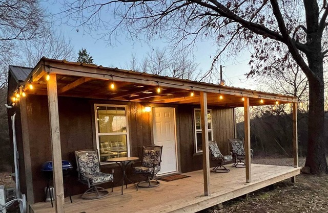 Secluded Cabin in the Boston Mountains with access to OHV trails.