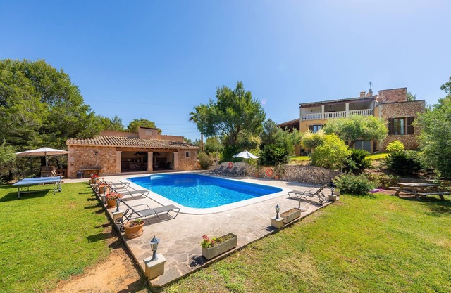 Secluded Country House with Pool, Terraces, Balcony, Garden & Wi-Fi