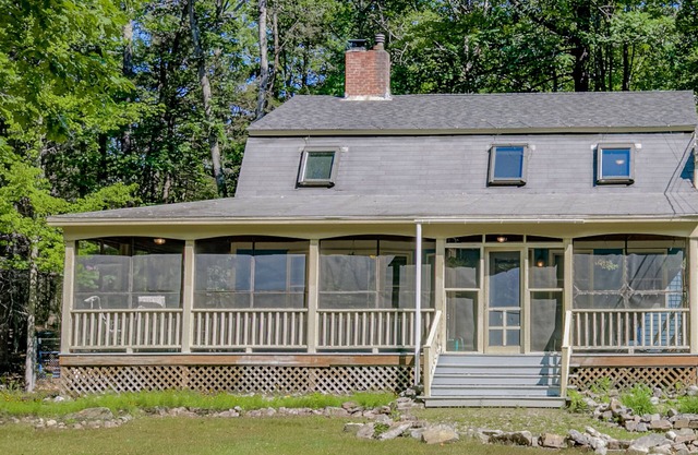Secluded, dog-friendly home with screened porch, firepit, fireplace & W/D