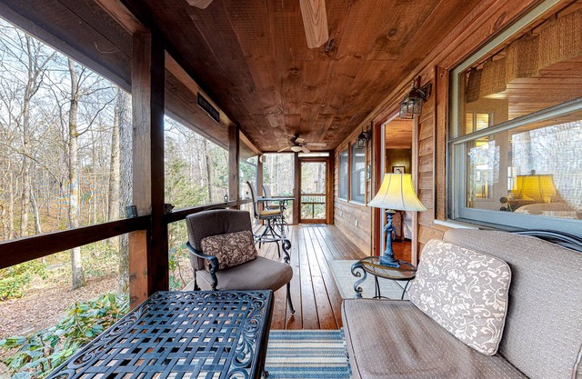 Secluded dog-friendly cabin with WiFi, gas fireplace, & a furnished deck