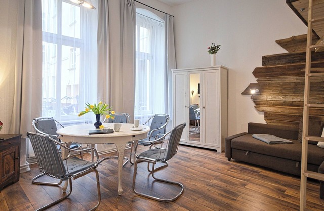 Secluded Flat Right in the Bustling Heart of Prenzlauer Berg