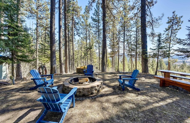Secluded Garden Valley Cabin w/Deck & Views!