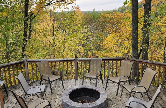 Secluded Getaway Access to 2 Lakes & Outdoor Sauna