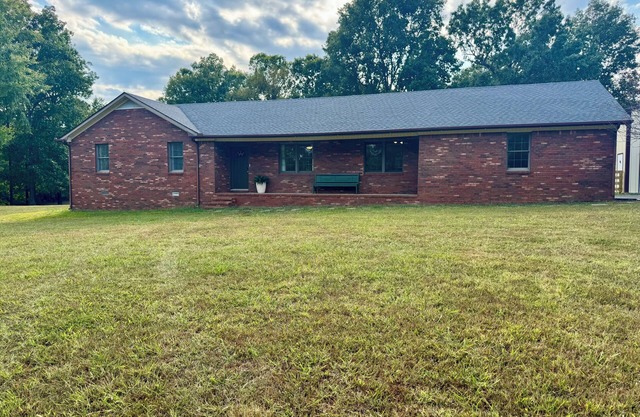 Secluded House close to MSU and KY Lake!
