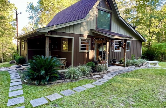 Secluded Lake House with boat ramp in neighborhood on Sam Rayburn Reservoir