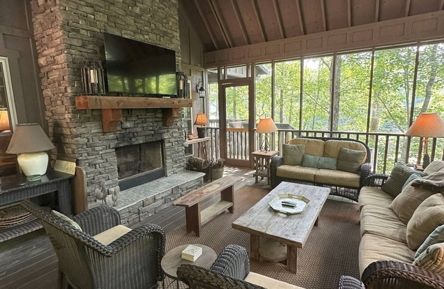 Secluded Lake Paradise