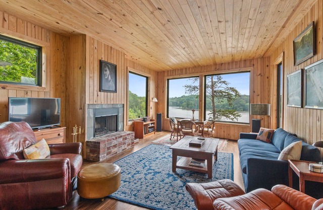 Secluded Lake Tuscaloosa Retreat - Family Cabin with Amazing Views!