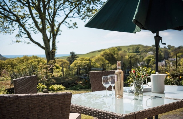 Secluded Luxurious Award Winning 3 Bed Cottage with Sea Views and Walled Gardens