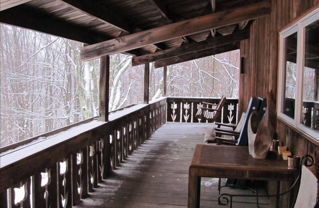Secluded, Peaceful Mountaintop -- All Yours