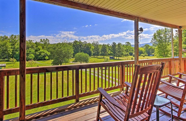 Secluded Rileyville Cabin w/ Hot Tub & Grill!