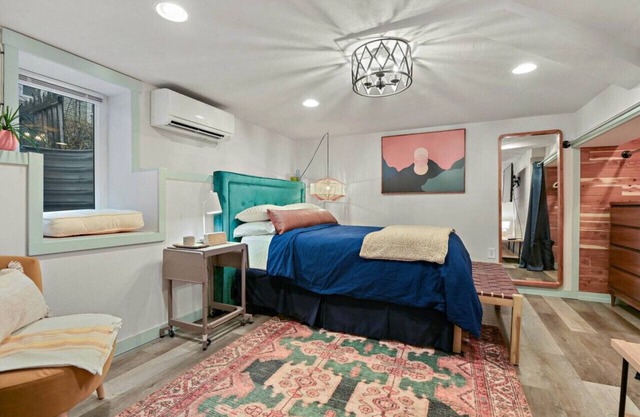 Secluded South Hill Suite