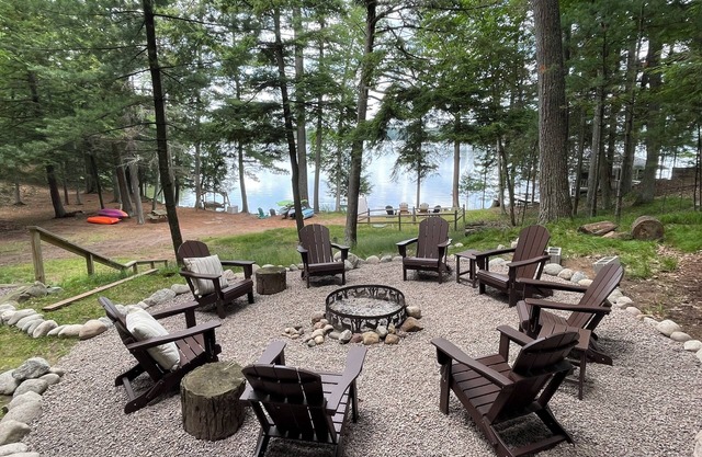 Secluded YEAR ROUND home on Little St. Germain Lake!