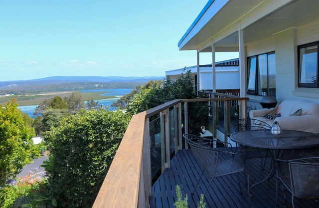 See 2 Sea - 3 Bedroom Home with Stunning views - 2+ nights