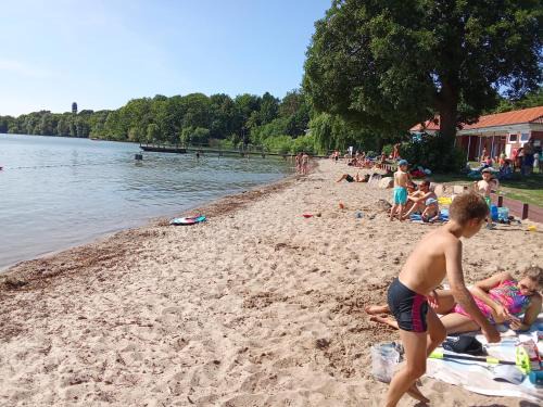 Seeblick Apartment neben der Schwimmhalle, Tierfreundlich